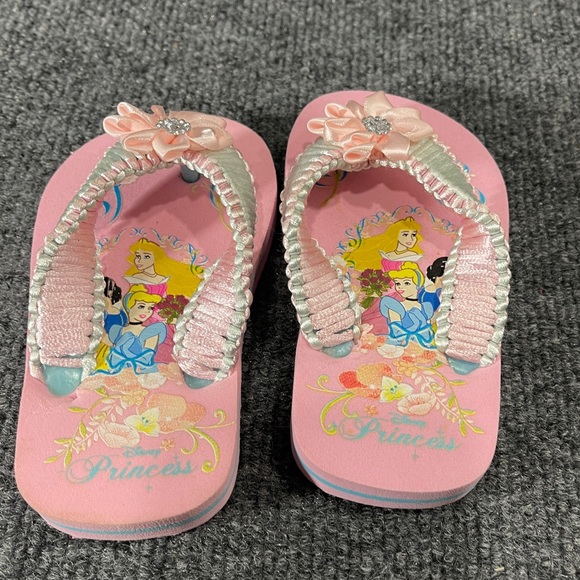 *NWT  Disney Princess Handmade Flip Flops Sz 5-6 - Picture 11 of 11
